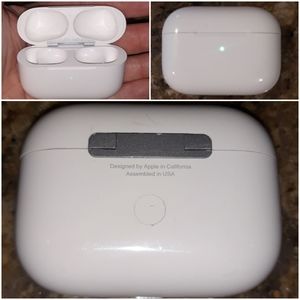 Apple AirPods Pro Replacement Charging Case